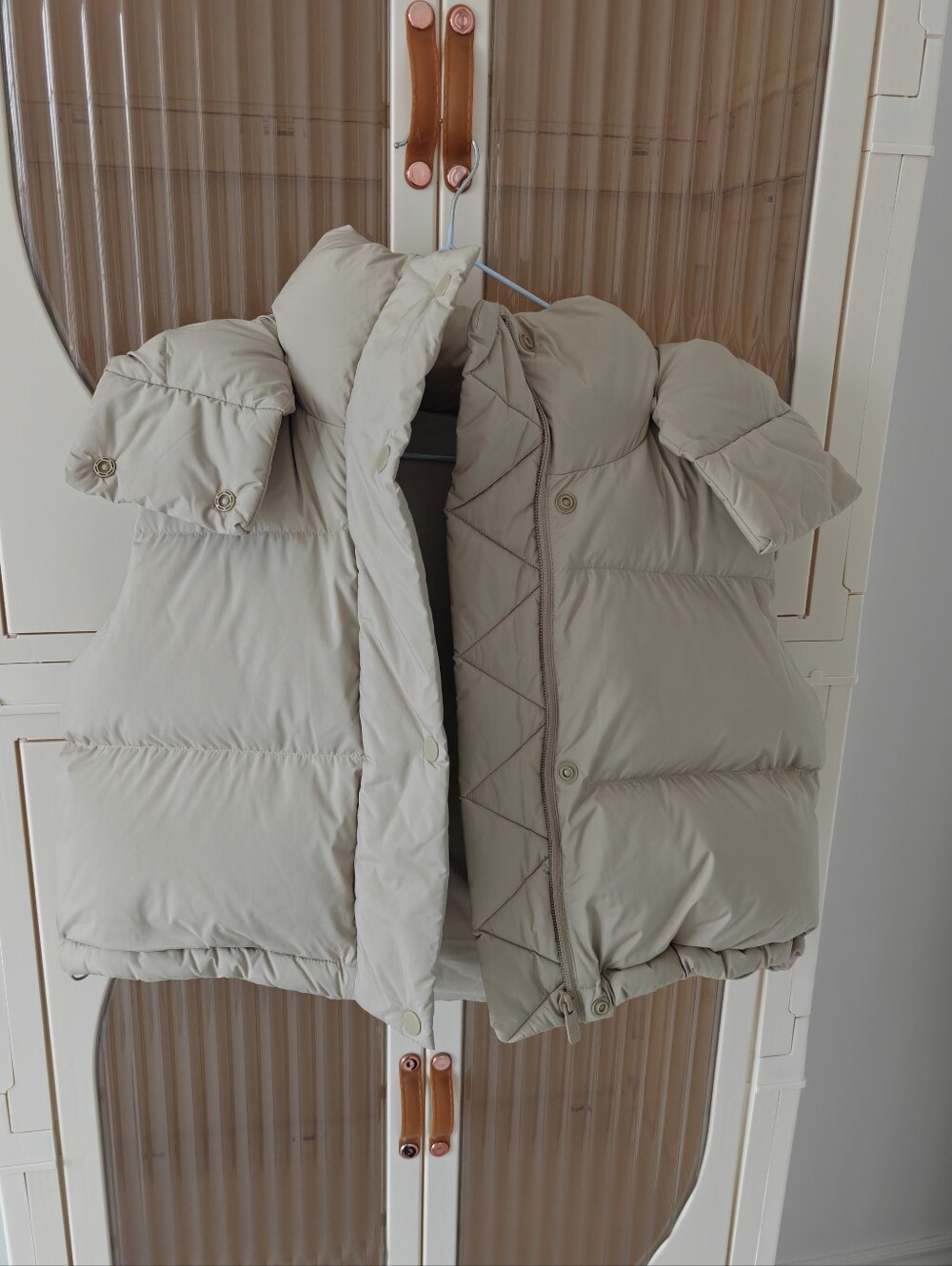 lululemon athletica Light Beige Puffer Vest